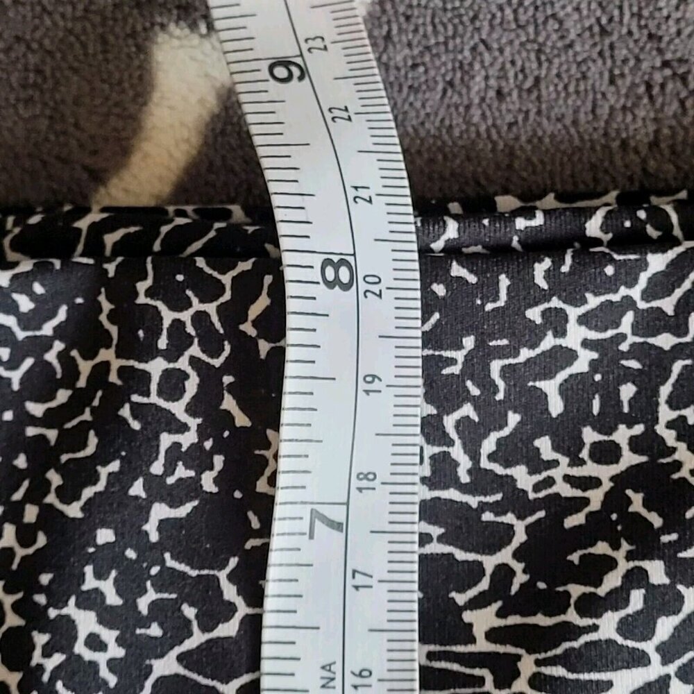 Lululemon Wunder Under High-Rise Tight Blocked Full-On Luxtreme 28" Sz 2 LW5CDDS - Picture 5 of 8